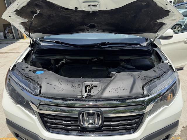 Photo of 2017 White Honda Ridgeline