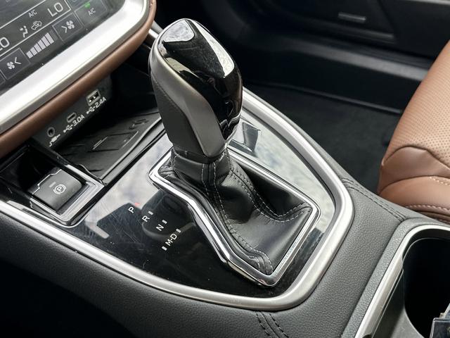 Photo of 2024 Gray Subaru Outback