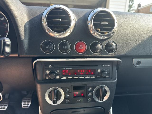 Photo of 2002 Silver Audi TT