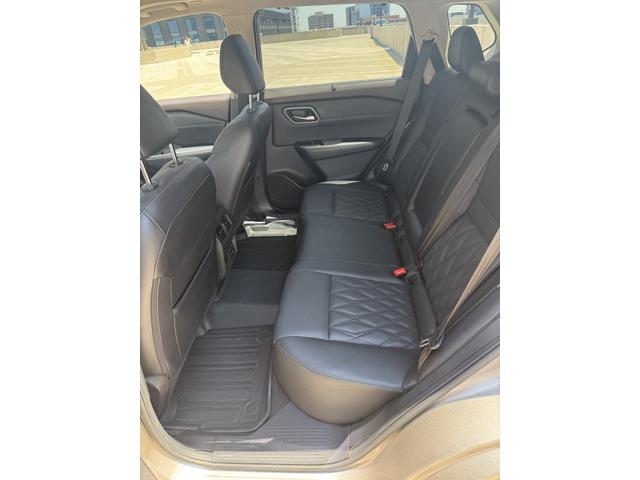 Photo of 2022 Brown Nissan Rogue