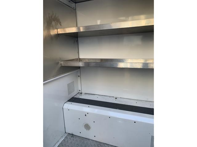 Photo of 2006 White Chevrolet Express 3500