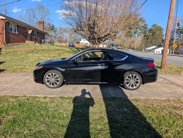 Photo of 2015 Black Honda Accord