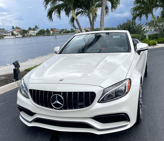 Photo of 2017 White Mercedes-Benz AMG C 63
