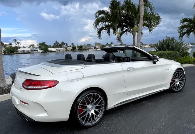 Photo of 2017 White Mercedes-Benz AMG C 63