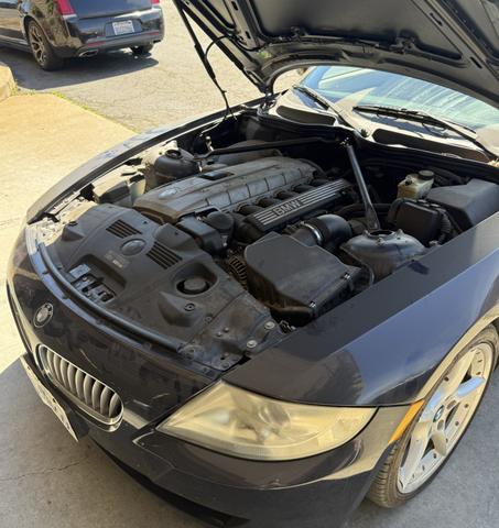 Photo of 2006 Blue BMW Z4