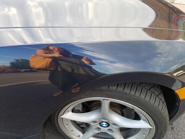 Photo of 2006 Blue BMW Z4