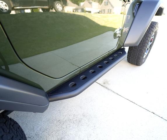 Photo of 2023 Green Jeep Wrangler