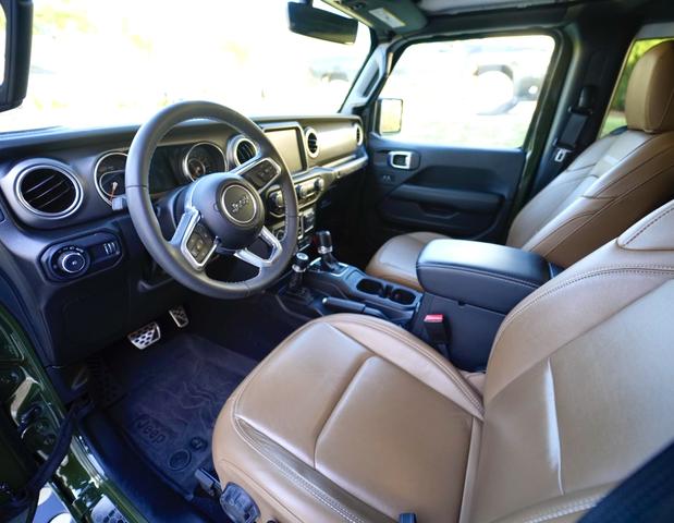 Photo of 2023 Green Jeep Wrangler
