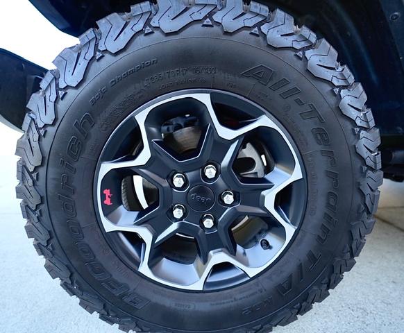 Photo of 2023 Green Jeep Wrangler