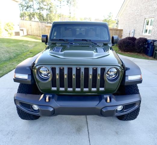 Photo of 2023 Green Jeep Wrangler