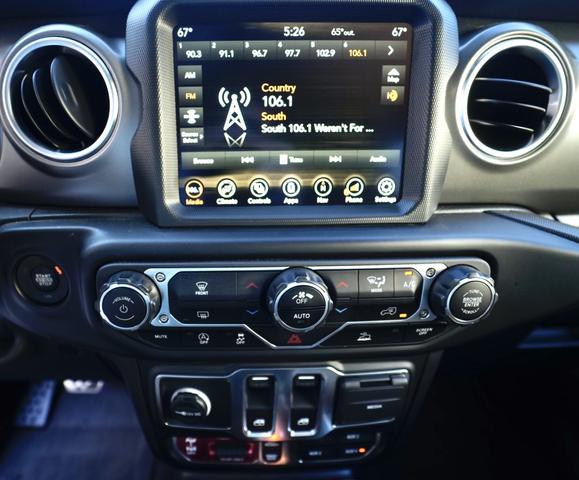 Photo of 2023 Green Jeep Wrangler