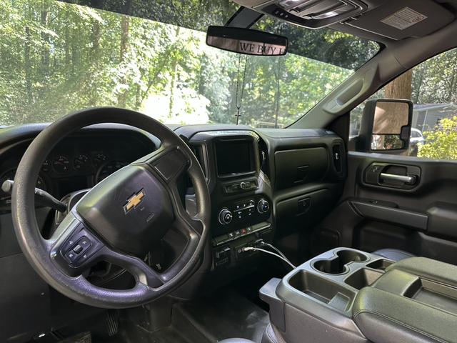 Photo of 2021 White Chevrolet Silverado 2500