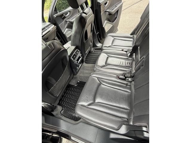 Photo of 2018 Black Audi Q7