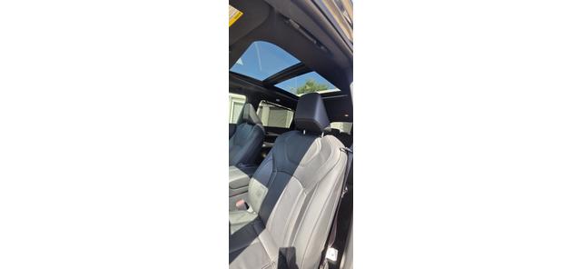 Photo of 2025 Black INFINITI QX60
