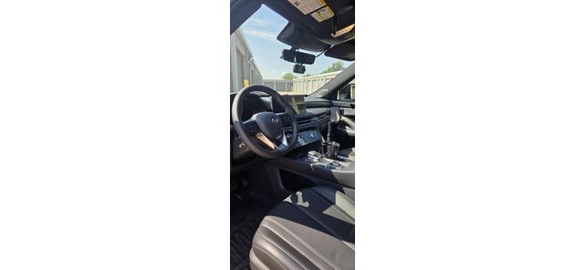 Photo of 2025 Black INFINITI QX60