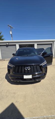 Photo of 2025 Black INFINITI QX60