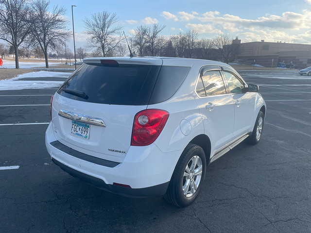 Photo of 2013 White Chevrolet Equinox