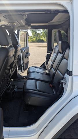 Photo of 2019 White Jeep Wrangler Unlimited