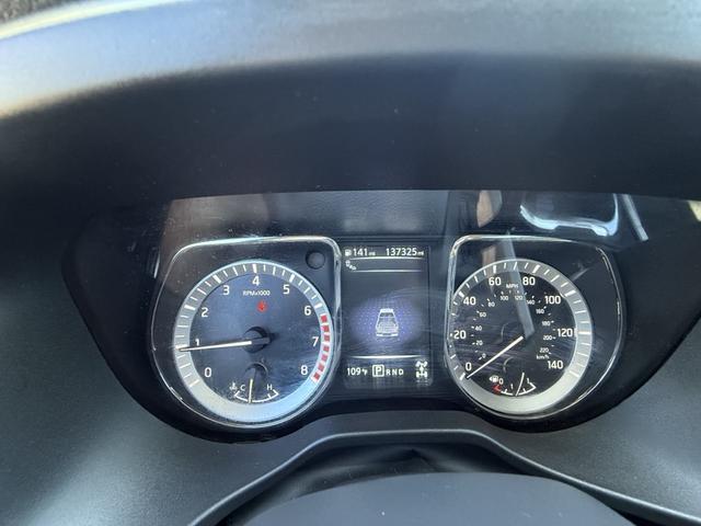 Photo of 2017 Black Nissan Titan