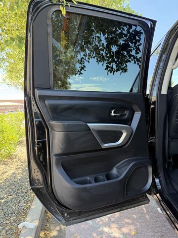 Photo of 2017 Black Nissan Titan