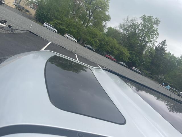 Photo of 2006 Silver Land Rover LR3