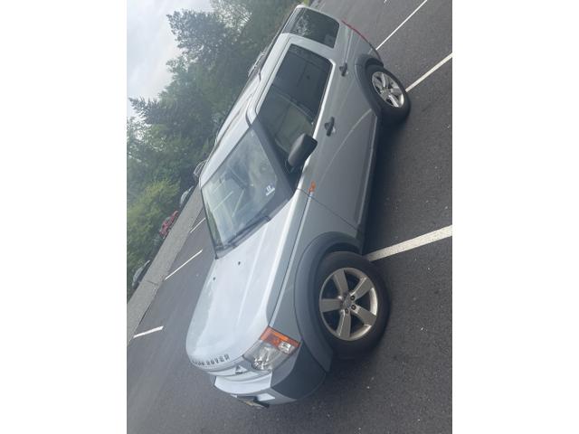 Photo of 2006 Silver Land Rover LR3