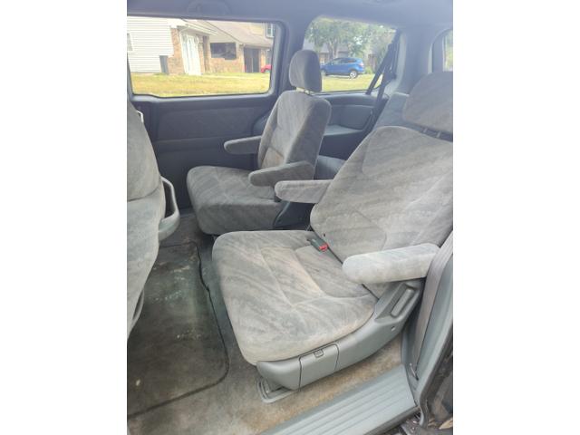 Photo of 2004 Green Honda Odyssey