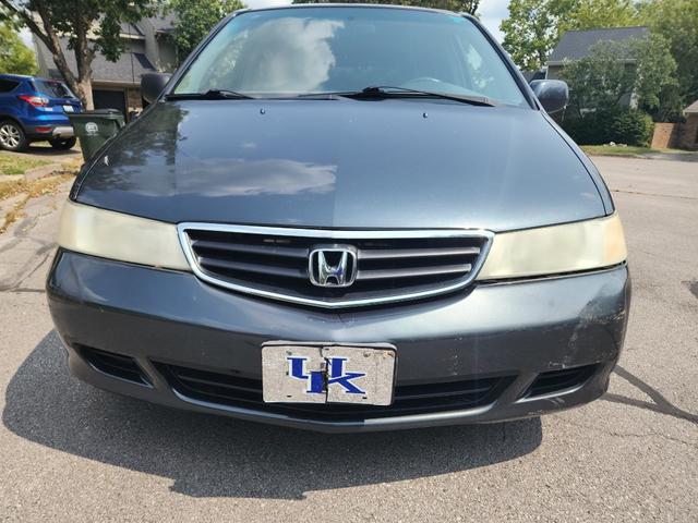 Photo of 2004 Green Honda Odyssey