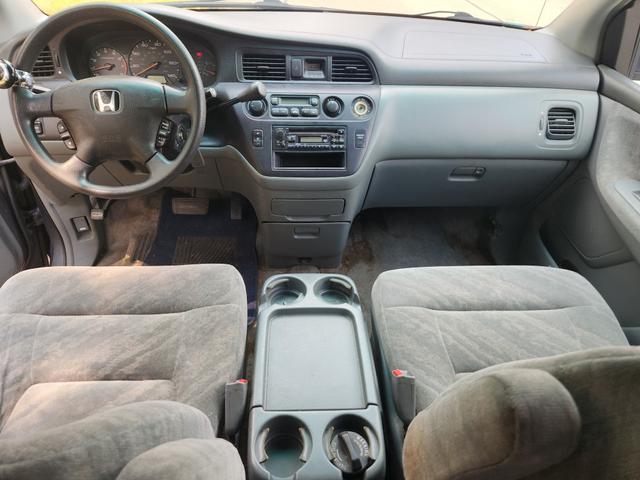 Photo of 2004 Green Honda Odyssey