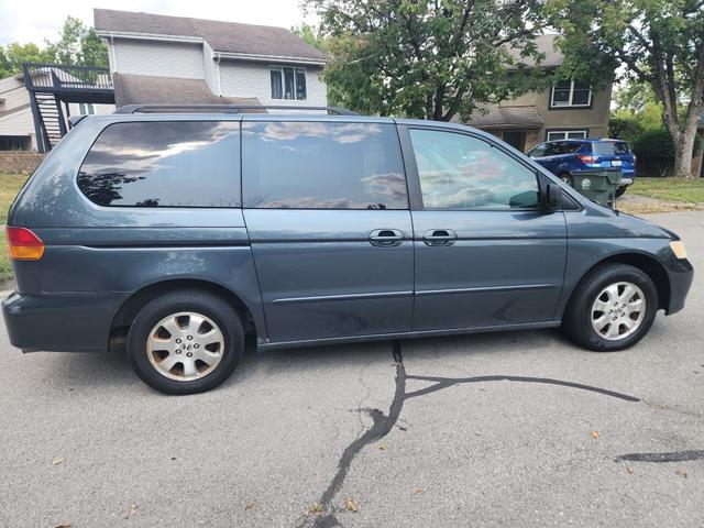Photo of 2004 Green Honda Odyssey