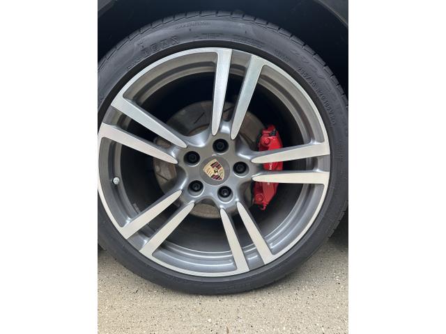 Photo of 2010 Gray Porsche Panamera