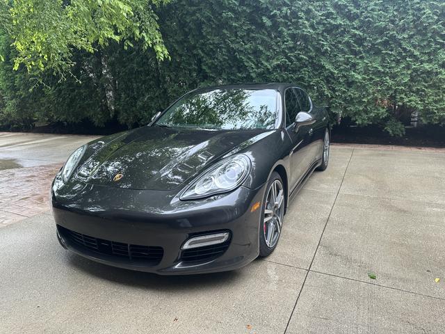 Photo of 2010 Gray Porsche Panamera