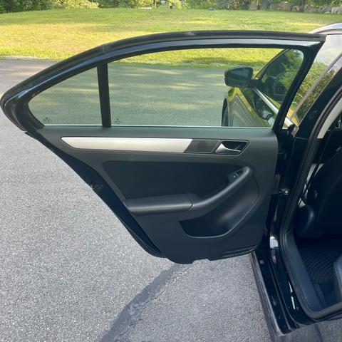 Photo of 2013 Black Volkswagen Jetta