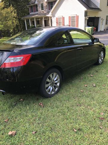 Photo of 2011 Black Honda Civic