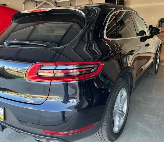 Photo of 2017 Black Porsche Macan