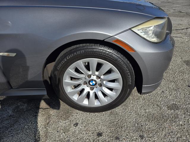 Photo of 2009 Silver BMW 328