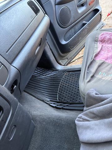 Photo of 2005 Gray Dodge Ram 1500
