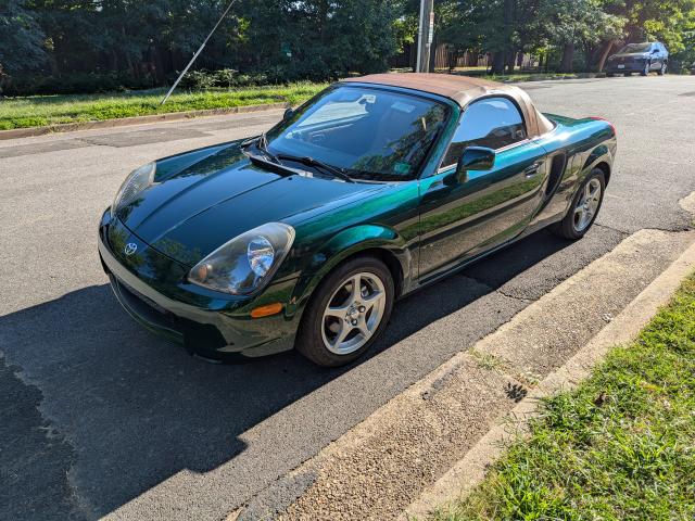 Photo of 2002 Green Toyota MR2