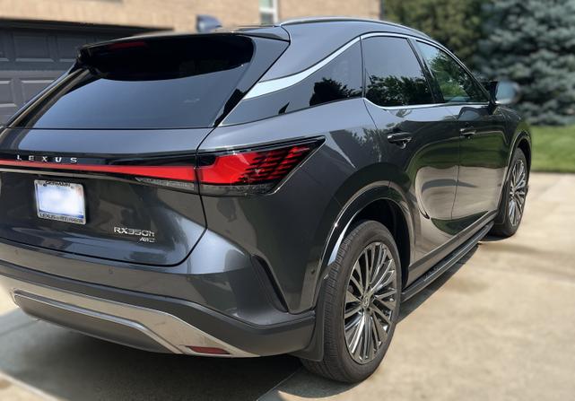 Photo of 2024 Gray Lexus RX 350h