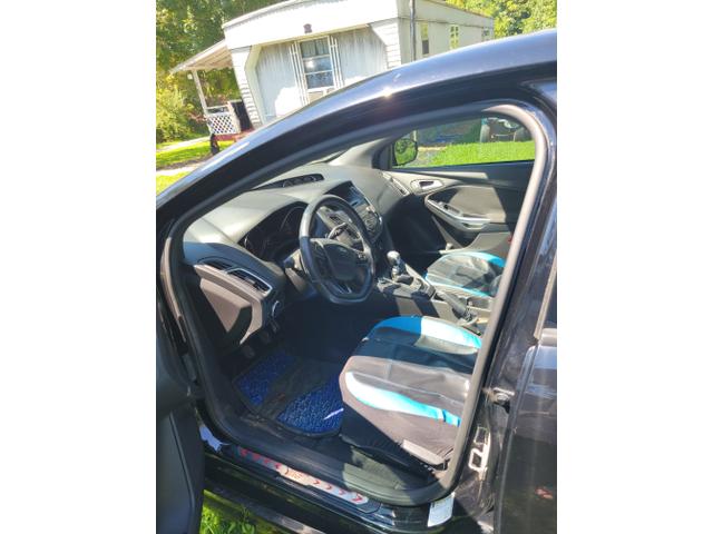 Photo of 2017 Black Ford Focus ST