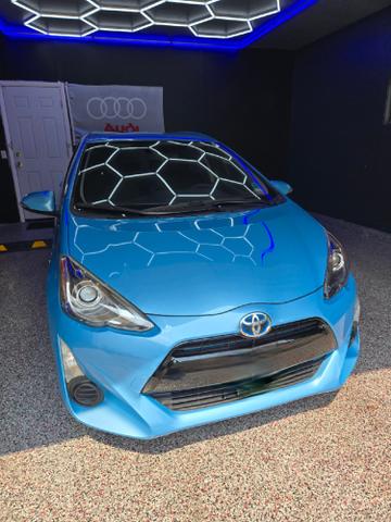 Photo of 2015 Blue Toyota Prius c