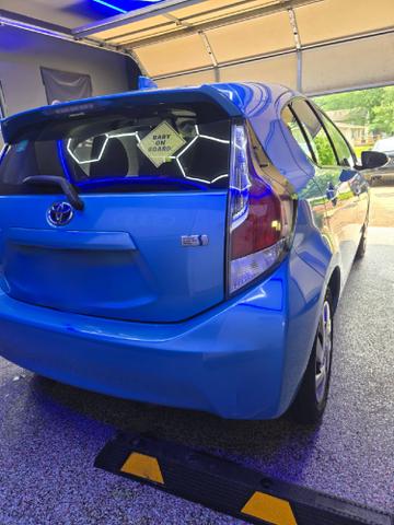 Photo of 2015 Blue Toyota Prius c