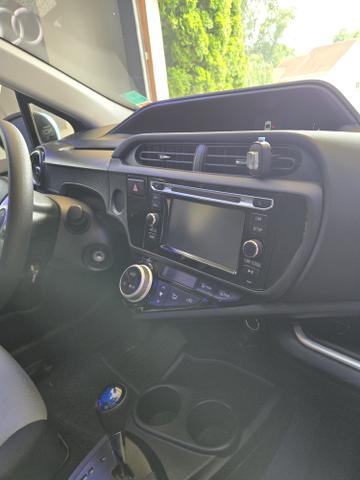 Photo of 2015 Blue Toyota Prius c