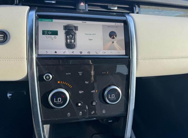 Photo of 2020 Red Land Rover Discovery Sport