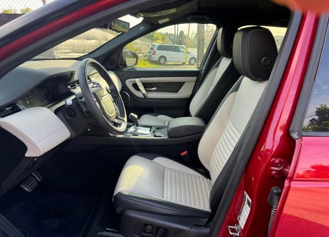 Photo of 2020 Red Land Rover Discovery Sport