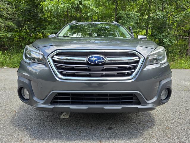 Photo of 2019 Gray Subaru Outback
