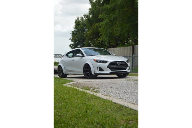 Photo of 2020 White Hyundai Veloster