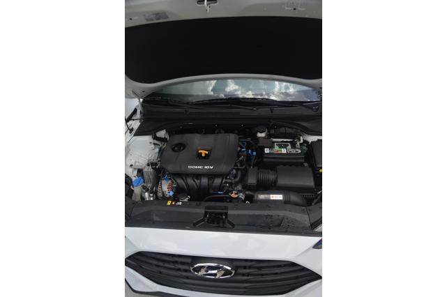 Photo of 2020 White Hyundai Veloster