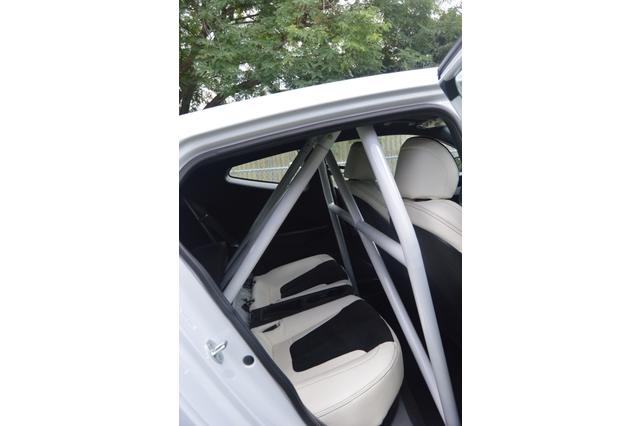 Photo of 2020 White Hyundai Veloster