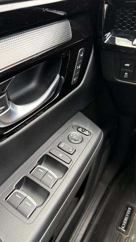 Photo of 2023 Gray Honda CR-V Hybrid